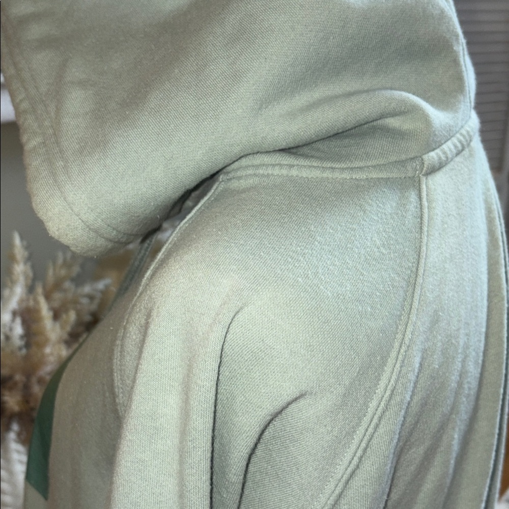 Womens Light Aqua Womens Hoodie From THE North Face good condition, size medium - Picture 10 of 12